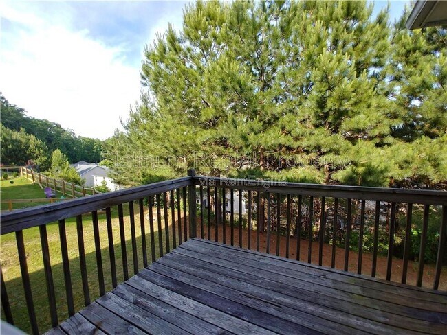 Building Photo - 6205 Park Leaf Walk