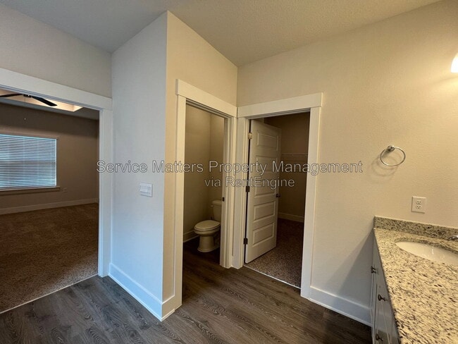 Building Photo - 5781 Danbury Blvd