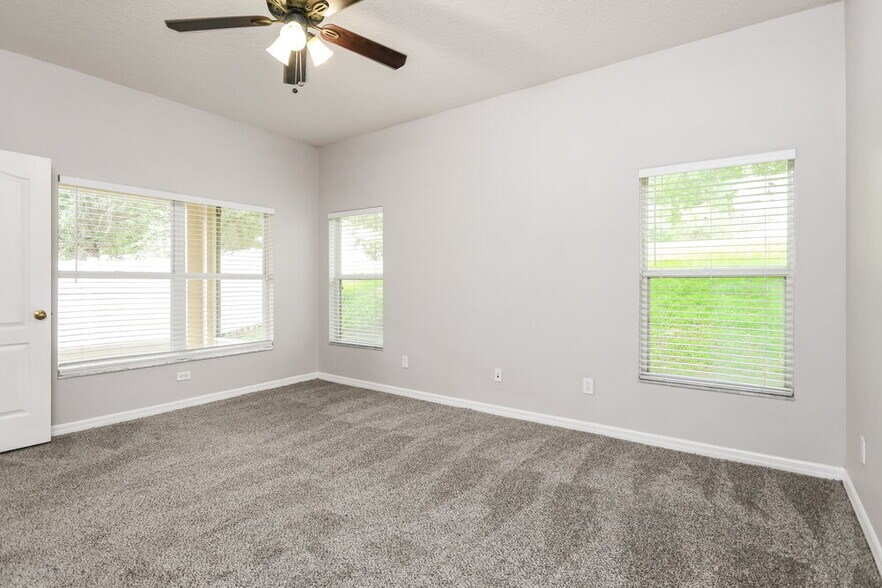 Building Photo - 1249 Kellogg Dr