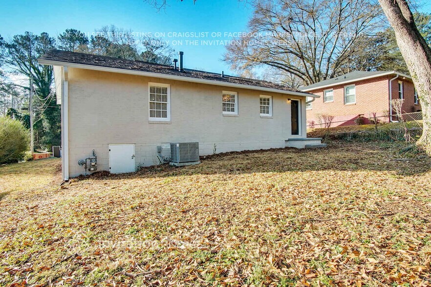 Building Photo - 70 Macon Pl SE