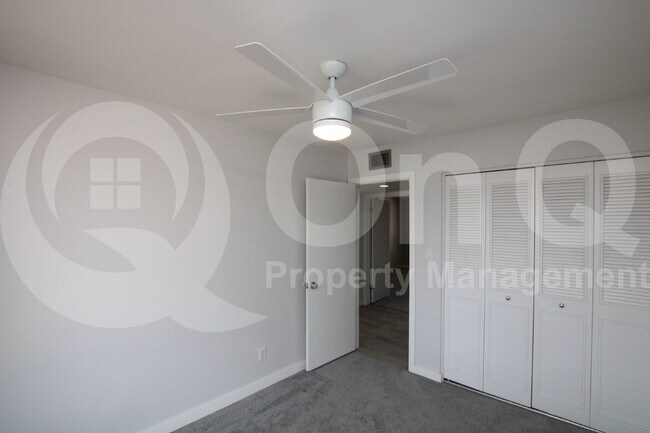Building Photo - 3304 N El Dorado Dr