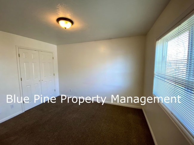Building Photo - 3156 Chasewood Dr