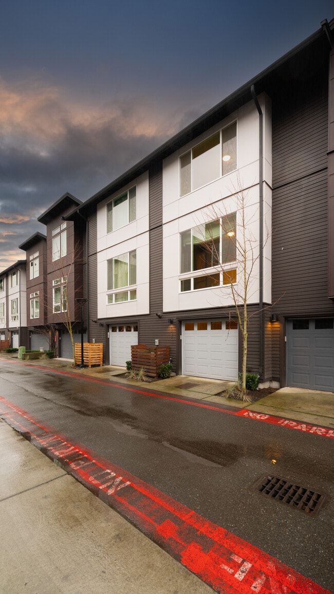 Building Photo - 1587 139th Ct NE