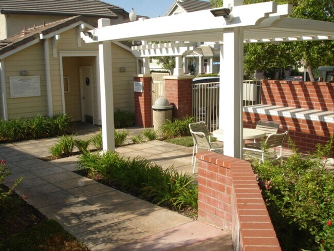 Building Photo - Charming 4-Bedroom Home with a Private Pat...