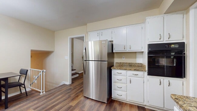 Building Photo - 2897 Leisure Woods Ln