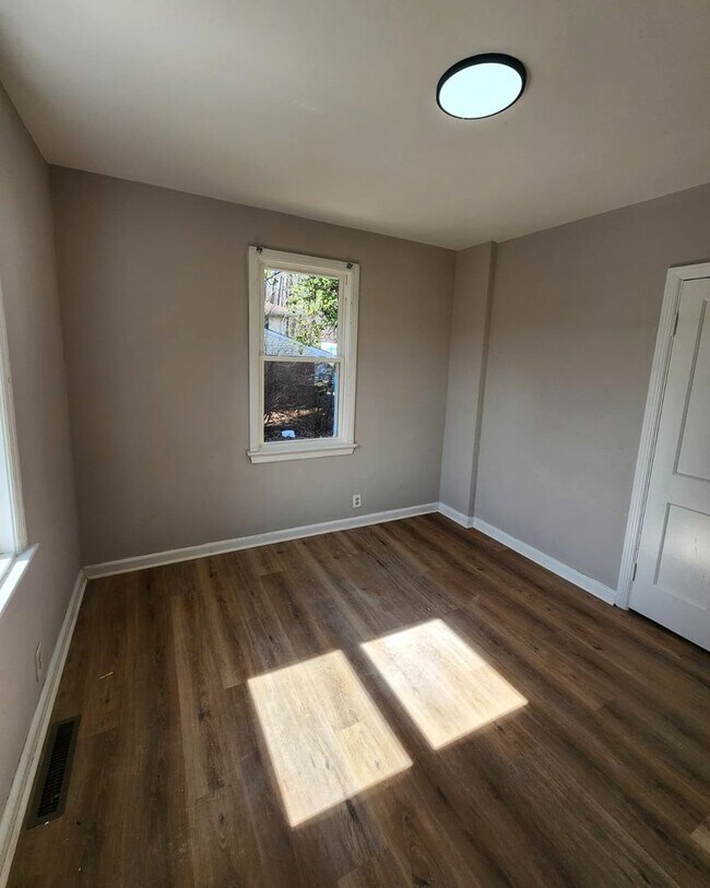 Building Photo - Big Spacious Beautiful Single Family 4 bedroom House for Rent !!!