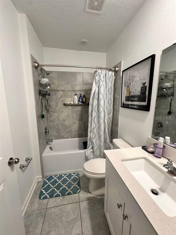 Building Photo - 684 Sand Pne Ln