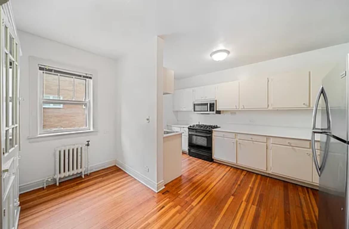 Building Photo - 721 Foster St