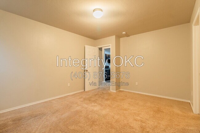 Building Photo - 13233 Bridgewater Dr