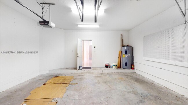 Building Photo - 12281 SW 121st Terrace