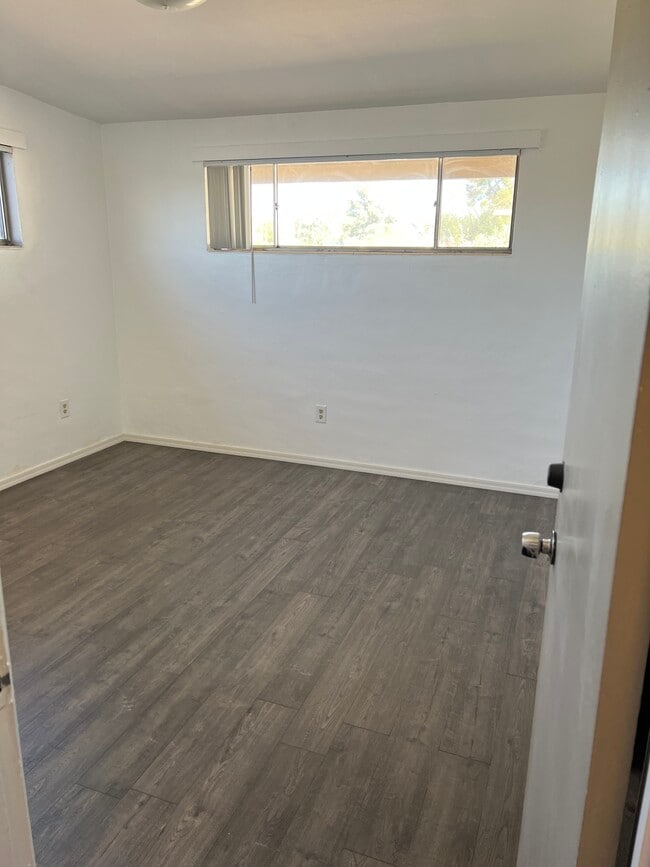 Building Photo - 4752 E Baker St