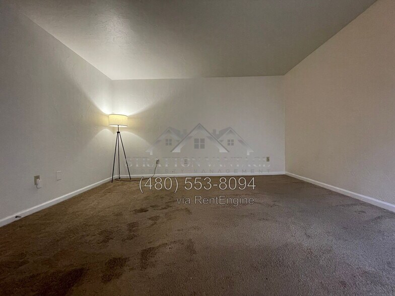 Building Photo - 2149 E Alameda Dr