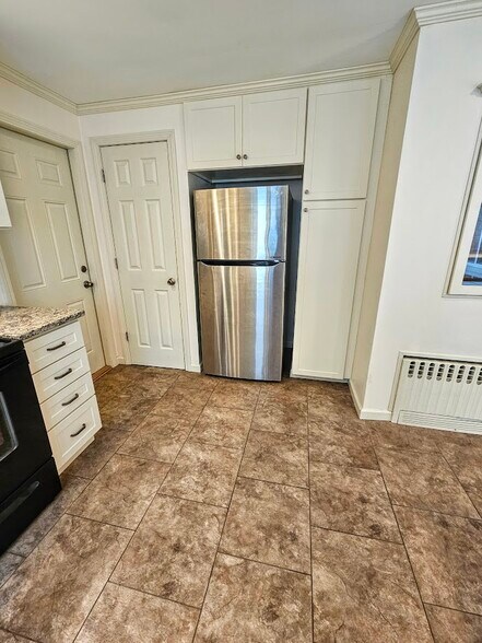 refrigerator - 30 Fairfield Ave