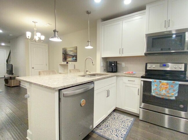 Building Photo - 1116 Lilly Valley Way