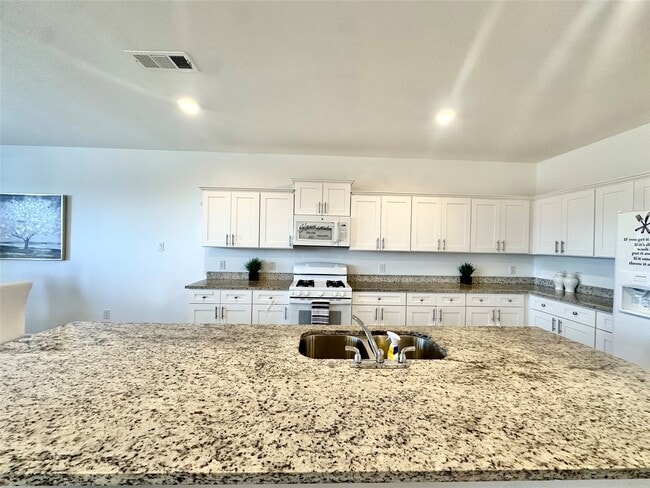 Building Photo - 11218 Beverley Pk St