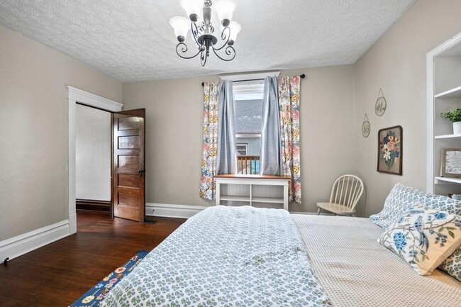 Building Photo - 2929 Newman St