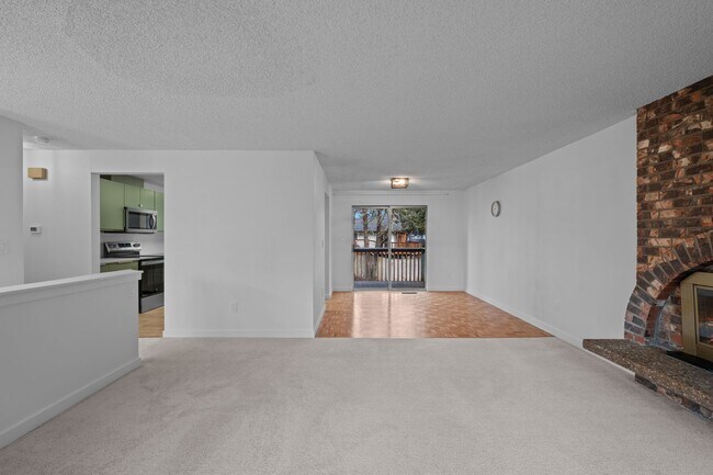 Building Photo - 3bd/1.75ba Mountlake Terrace Home