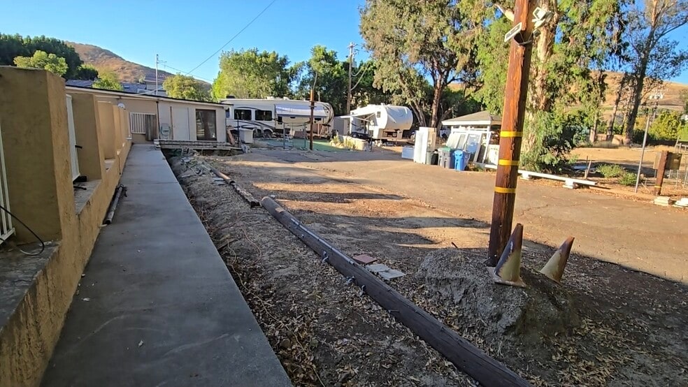 Building Photo - 3803 Lightning Ridge Way