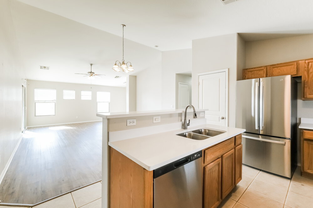 Building Photo - 11457 W Rio Vista Ln