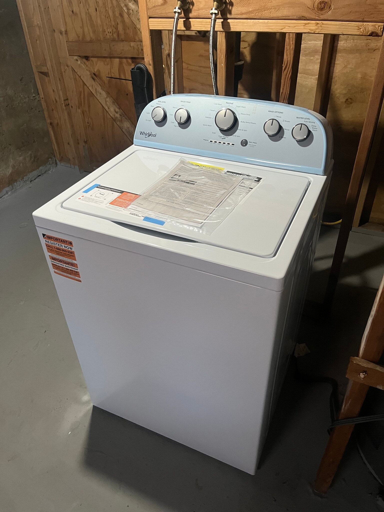 Building Photo - 131 Tolland St