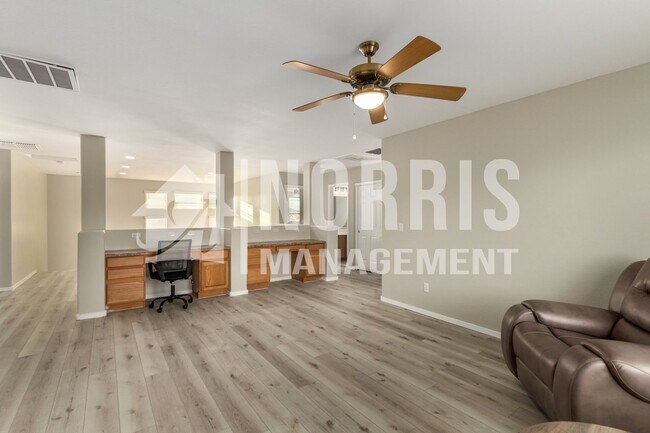Building Photo - Beautiful Large Furnished Home w/A Pool