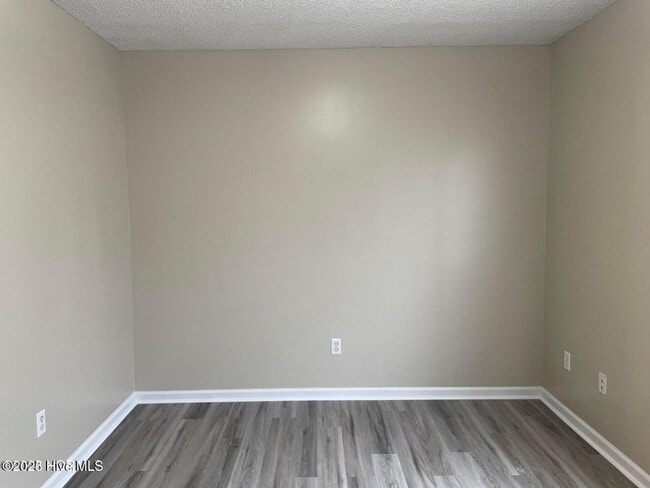 Building Photo - 117 Mesa Ln