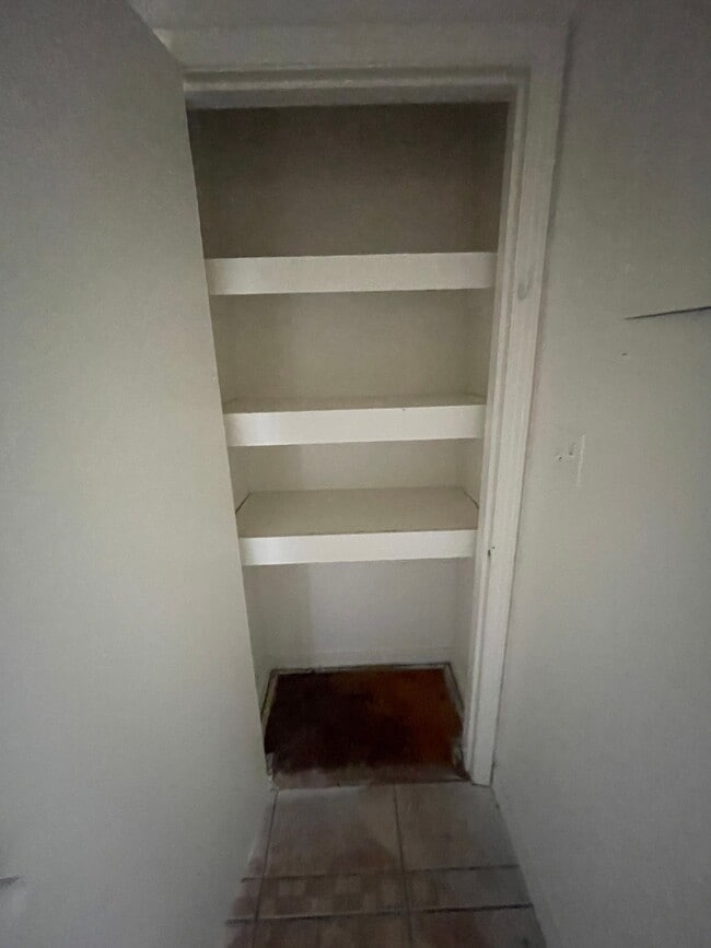 Building Photo - 1471 Dorgan St