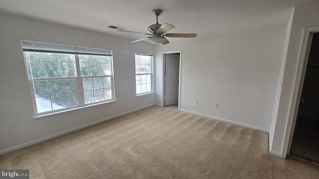 Building Photo - 9203 Acer Ln