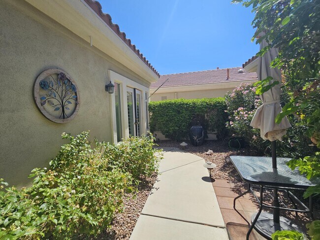 Building Photo - 35875 Donny Cir