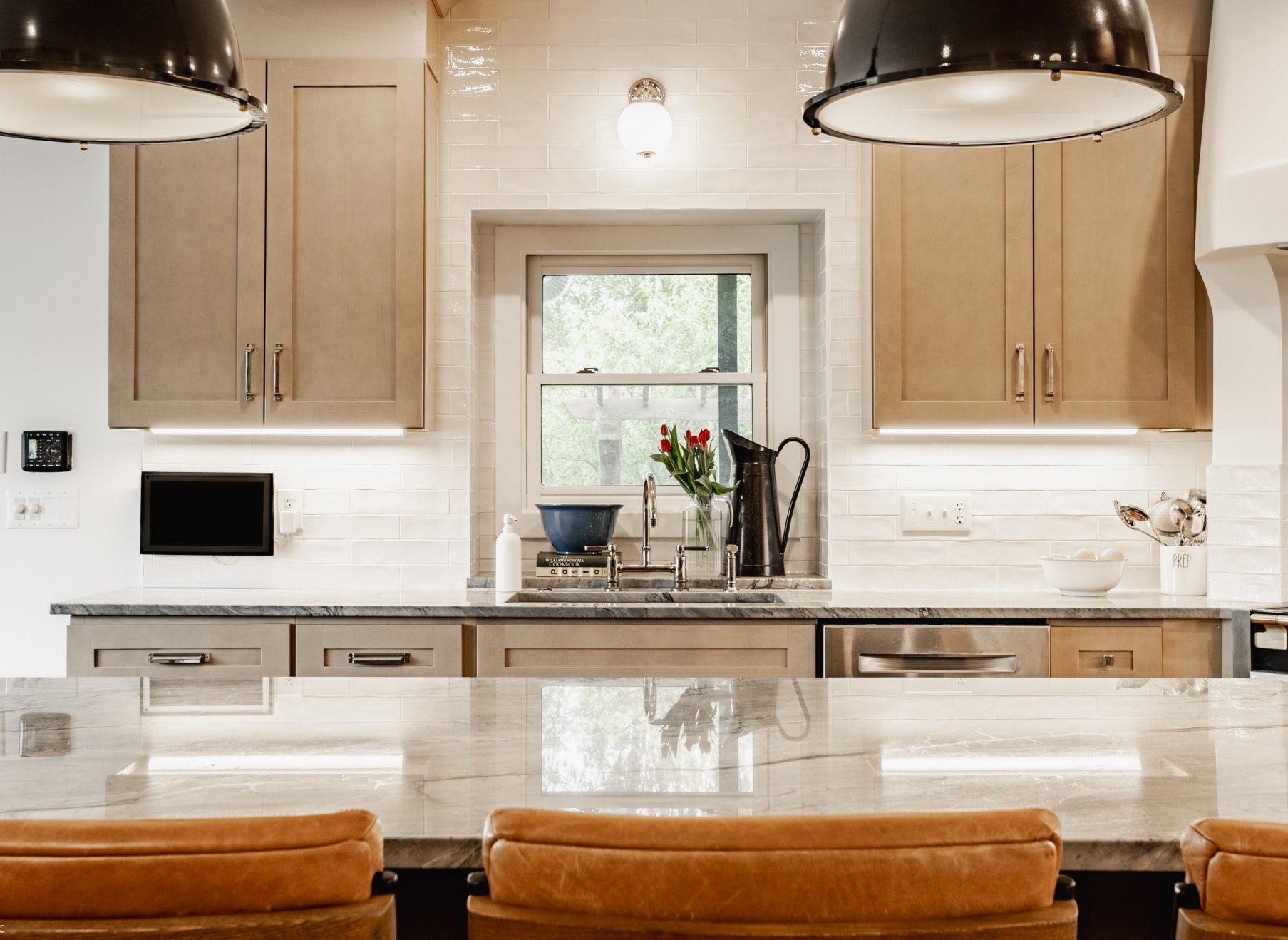 Building Photo - 1820 N 1100 E