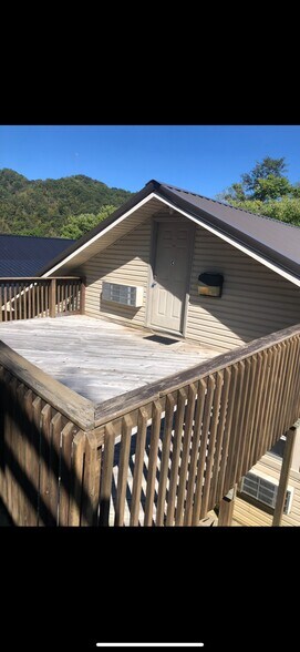 Exterior - 265 Sycamore St