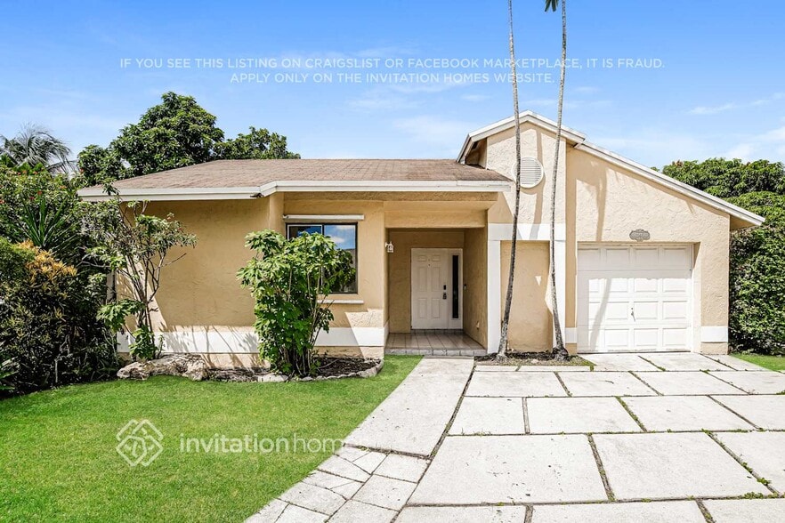 Primary Photo - 1140 SW 111th Ave