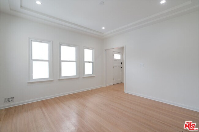 Building Photo - 1209 S Highland Ave