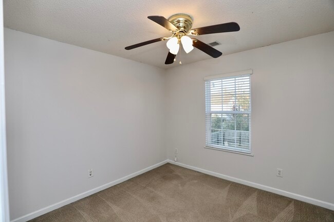 Building Photo - 1749 Mossberg Dr