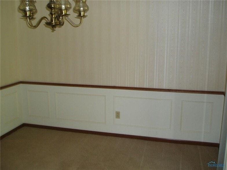 Dining Room - 2256 Rockspring Rd