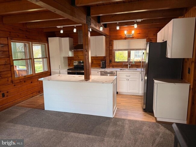 Building Photo - 23581 Belmar Dr