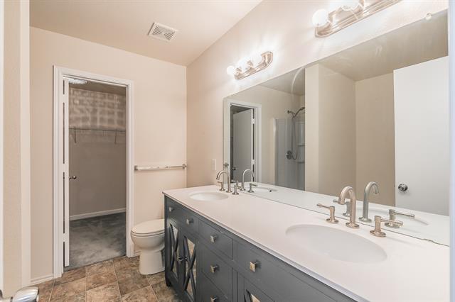 Building Photo - 8405 Shining Waters Ln