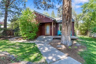 Building Photo - 1252 NW Milwaukee Ave