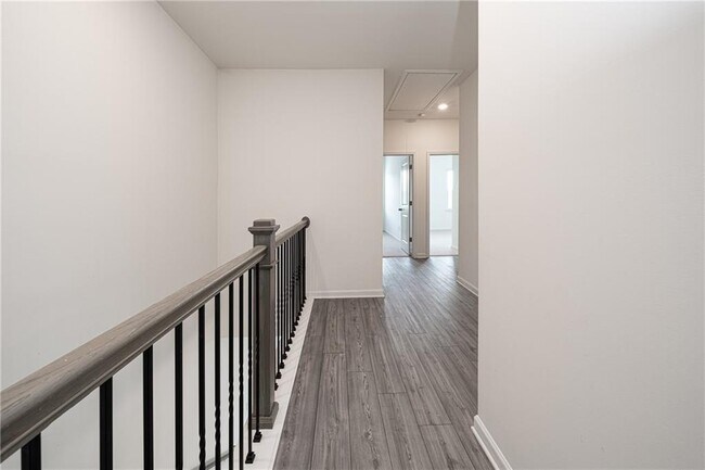 Building Photo - 307 Danville Ave
