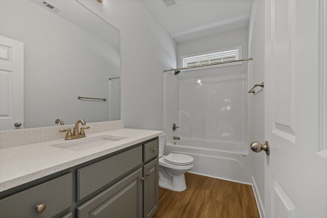 Building Photo - 170 Wingate Ave