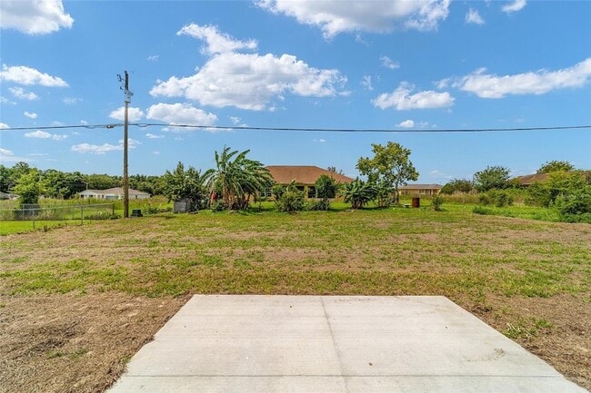 Building Photo - 5058 SW 154 Loop