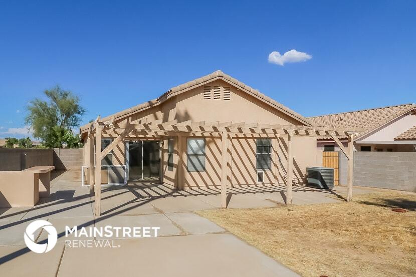 Building Photo - 16450 N Naegel Dr