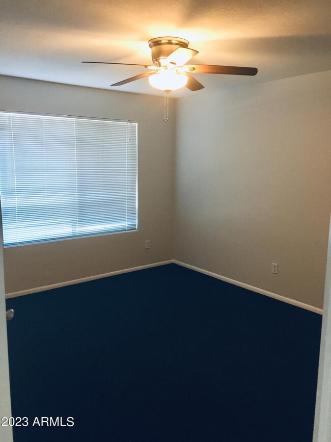 Building Photo - 1905 E University Dr