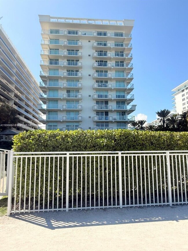 Building Photo - 9499 Collins Ave