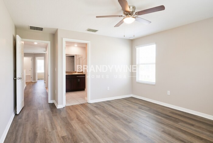 Building Photo - 5640 Marbella Dr