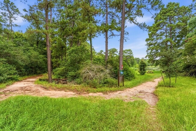 Building Photo - 27730 Geneva Hills Ln
