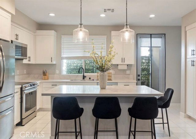 Building Photo - 2111 Copper Walk