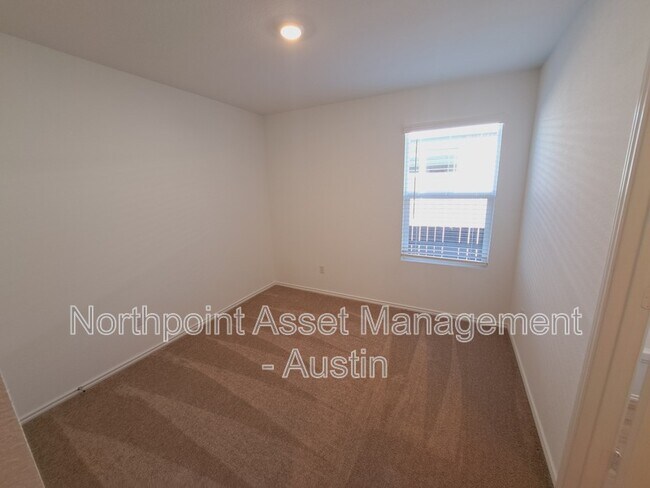 Building Photo - 2544 Four Waters Lp