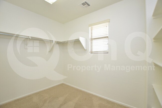 Building Photo - 1337 S Joshua Tree Ln