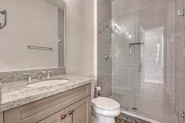 Building Photo - 6464 Bellamalfi St